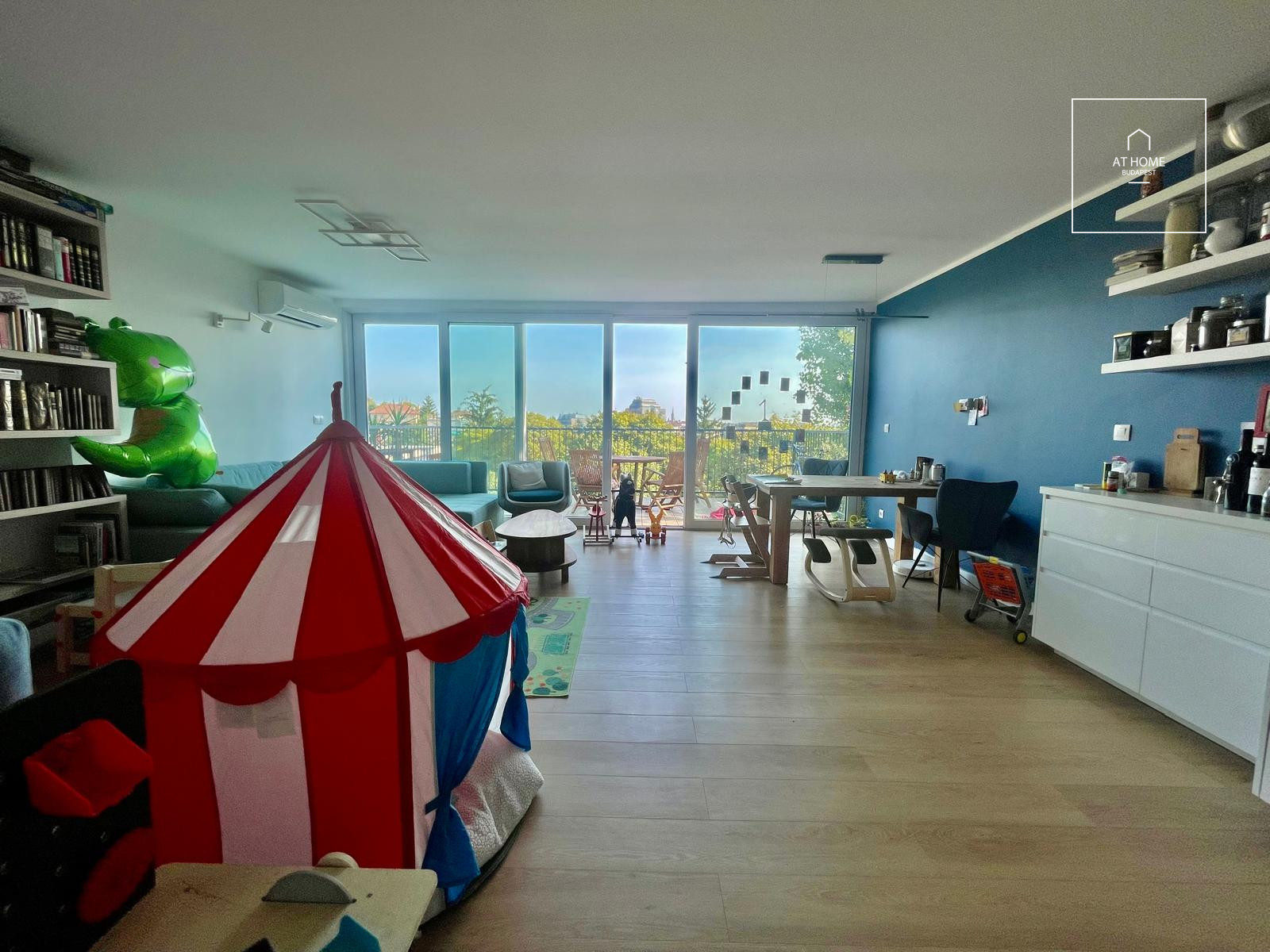 Elegant semi-detached house for rent Budapest XII. district