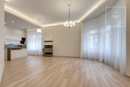 Refurbished 2-Bedroom Apartment in District V, Belváros-Lipótváros