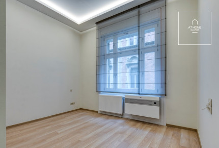 Refurbished 2-Bedroom Apartment in District V, Belváros-Lipótváros