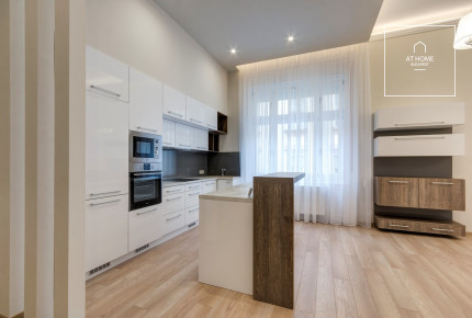 Refurbished 2-Bedroom Apartment in District V, Belváros-Lipótváros