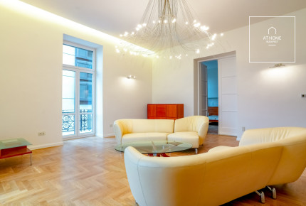 Three-bedroom luxury apartment with a panoramic view of the Danube, Budapest V. district Lipótváros