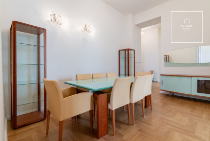 Three-bedroom luxury apartment with a panoramic view of the Danube, Budapest V. district Lipótváros