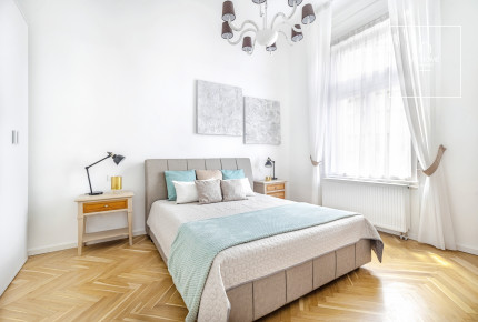 Beautifully renovated 3-bedroom apartment for rent at the foot of the Szabadság híd Budapest IX. district