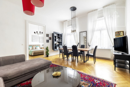 Beautifully renovated 3-bedroom apartment for rent at the foot of the Szabadság híd Budapest IX. district