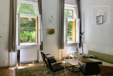 3 bedroom renovated apartment Palotanegyed, Budapest