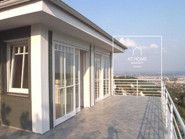 Refurbished sunny detached house for rent Budapest XII. district, Farkasvölgy
