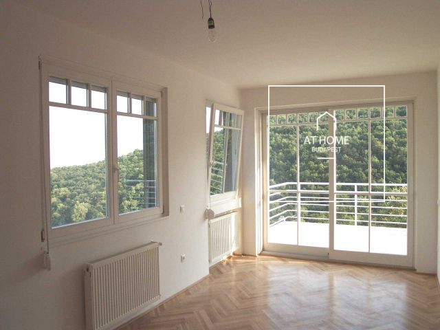 Refurbished sunny detached house for rent Budapest XII. district, Farkasvölgy