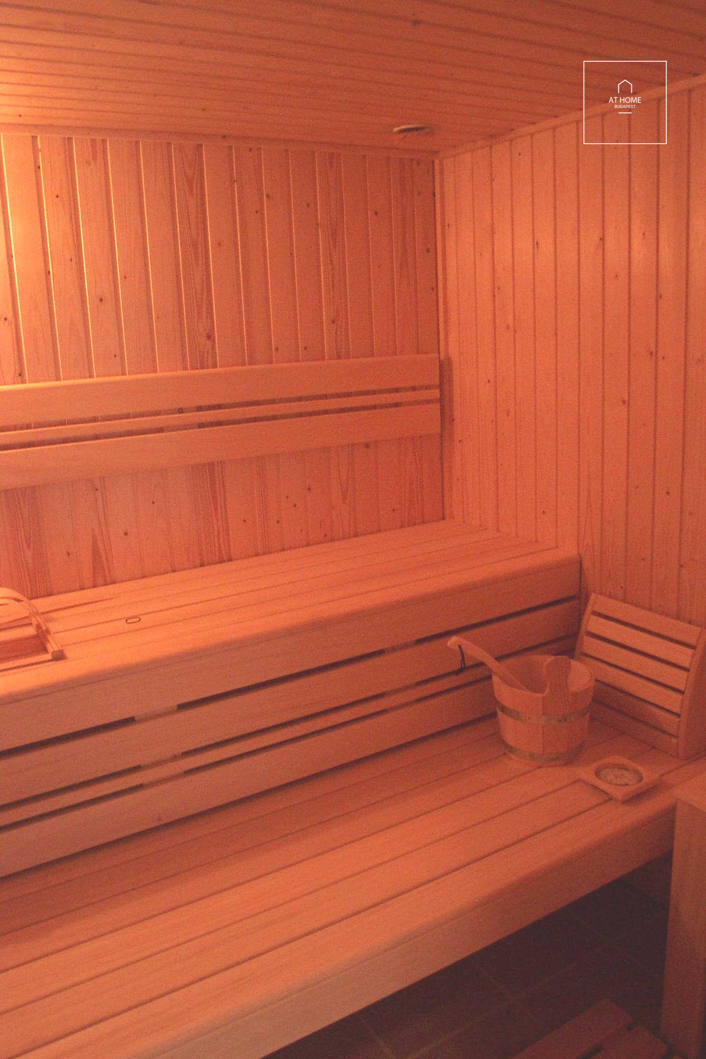 Refurbished sunny detached house for rent Budapest XII. district, Farkasvölgy