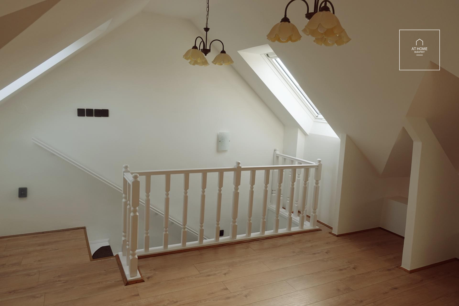 Sunny row house for rent Budapest II. district, Pálvölgy