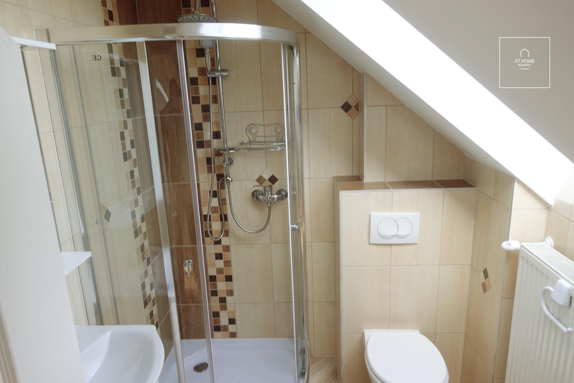 Sunny row house for rent Budapest II. district, Pálvölgy