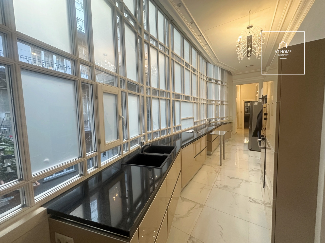 Three-bedroom apartment for rent in Budapest, District V, Lipótváros