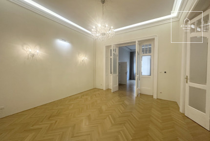 Three-bedroom apartment for rent in Budapest, District V, Lipótváros.