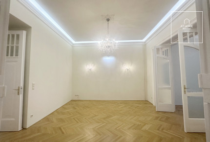 Three-bedroom apartment for rent in Budapest, District V, Lipótváros.