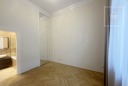 Three-bedroom apartment for rent in Budapest, District V, Lipótváros.