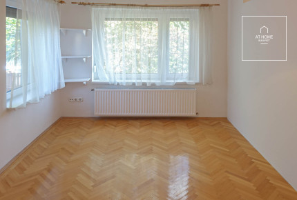 Two-storey apartment with garden connection for rent Budapest II. Szemlőhegy district