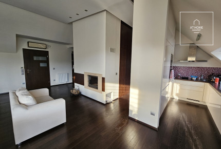 A three-bedroom premium apartment with a panoramic view for rent in Budapest, District II, Törökvész.