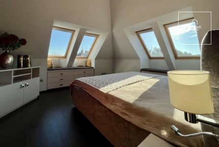 A three-bedroom premium apartment with a panoramic view for rent in Budapest, District II, Törökvész.