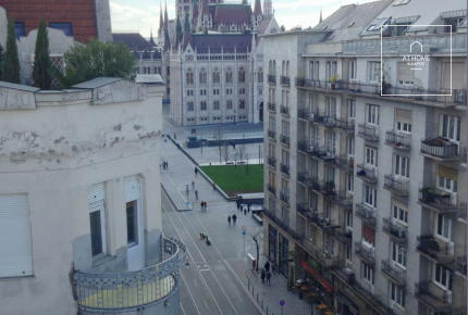 Luxury apartment with a dazzling view in Budapest city centre