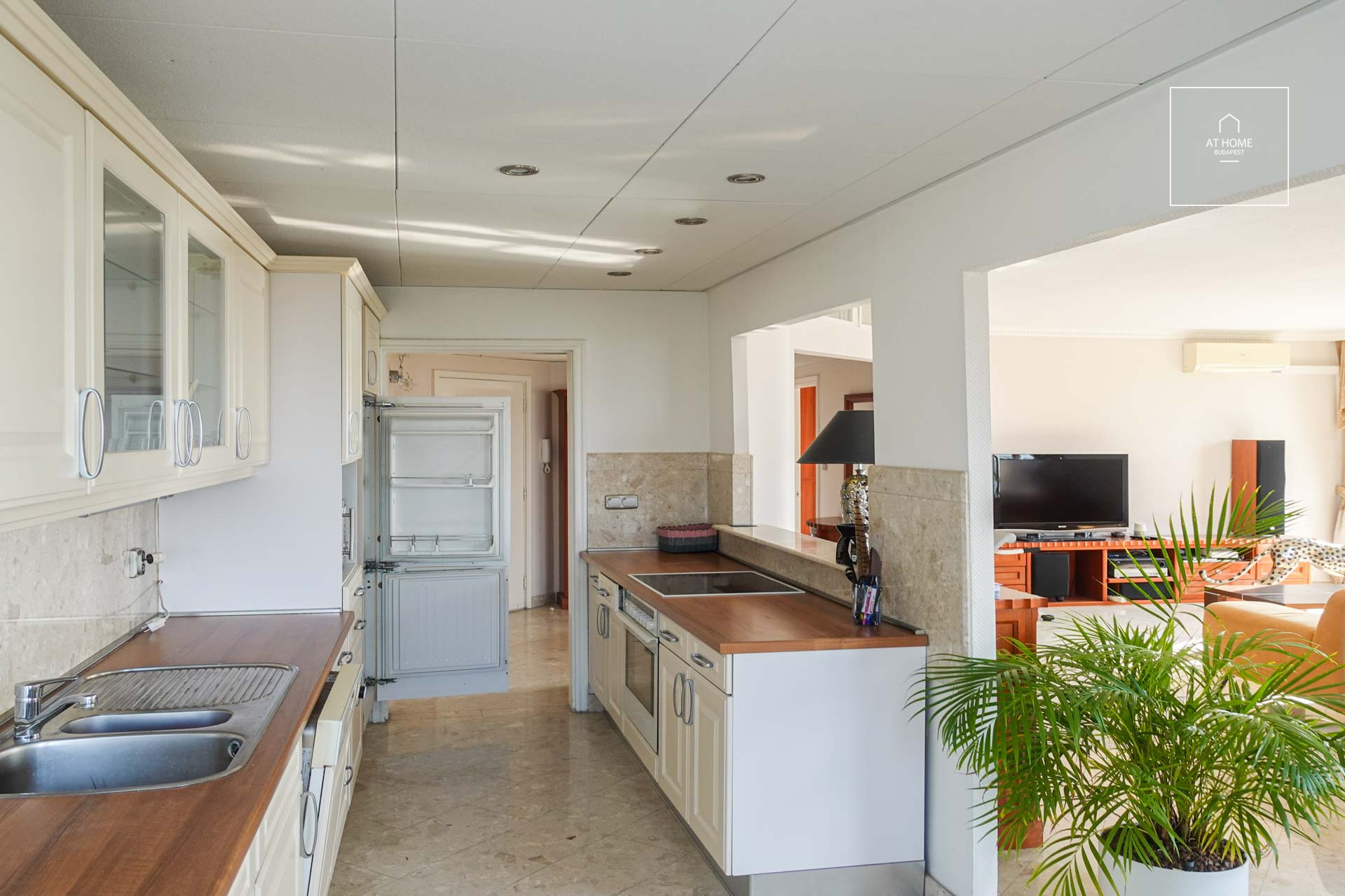 Sunny apartment for rent Budapest XI. district, Gellérthegy