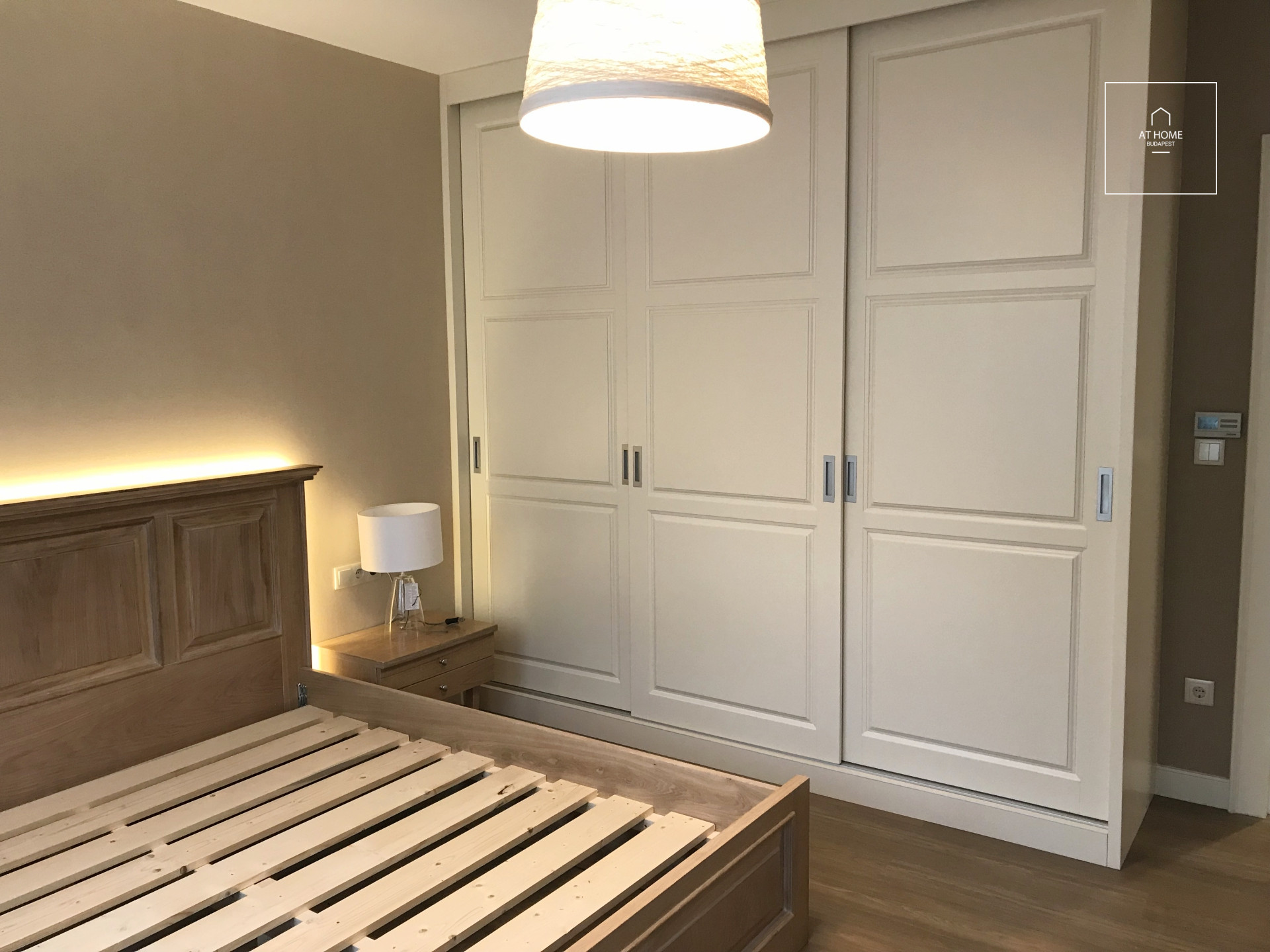 Refurbished one bedroom apartment for rent in the 2nd district