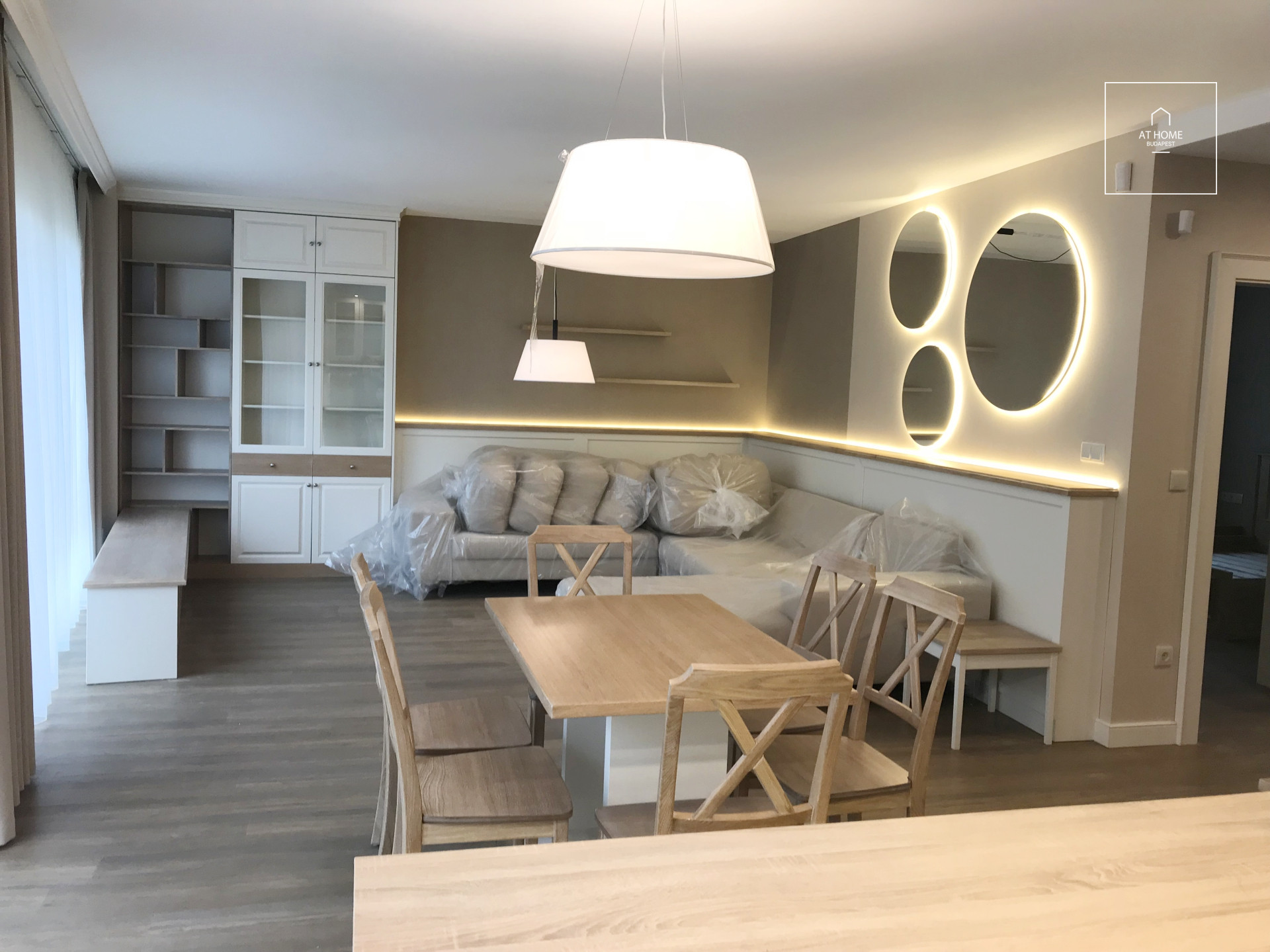 Refurbished one bedroom apartment for rent in the 2nd district