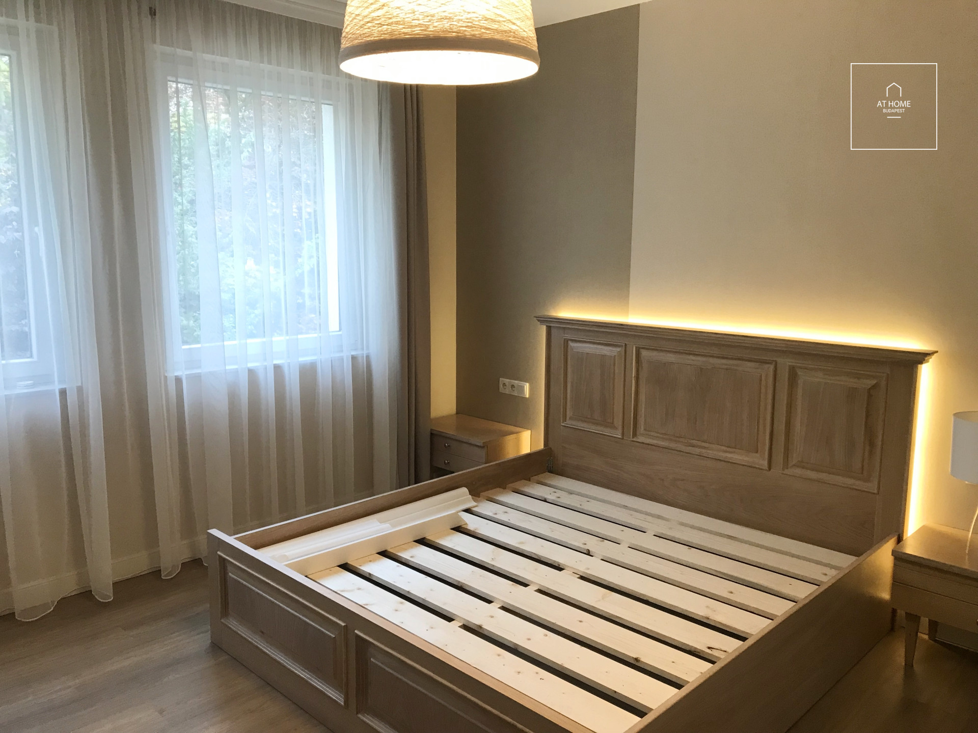 Felújított 1 hálószobás lakás kiadó a Rózsadombon