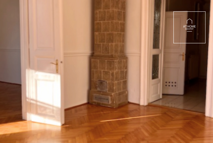 Two-bedroom apartment in the Buda Castle in District I.