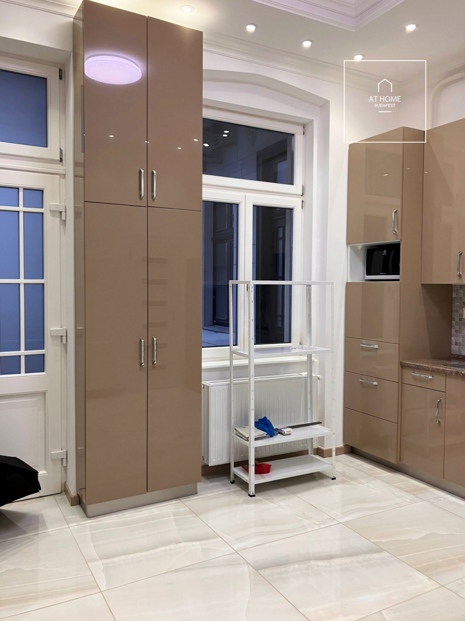 Renovated two-bedroom apartment in District I, Castle District