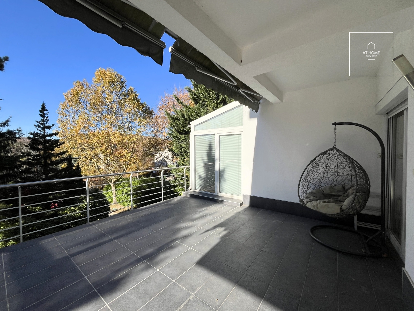 Renovated Family Home with Panoramic Views for Sale in Buda, District II/A – Walking Distance to the French School