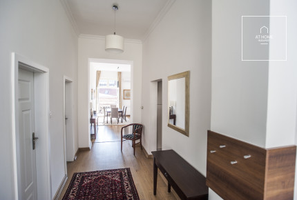 Sunny 122sqm panoramic apartment in District V, Downtown