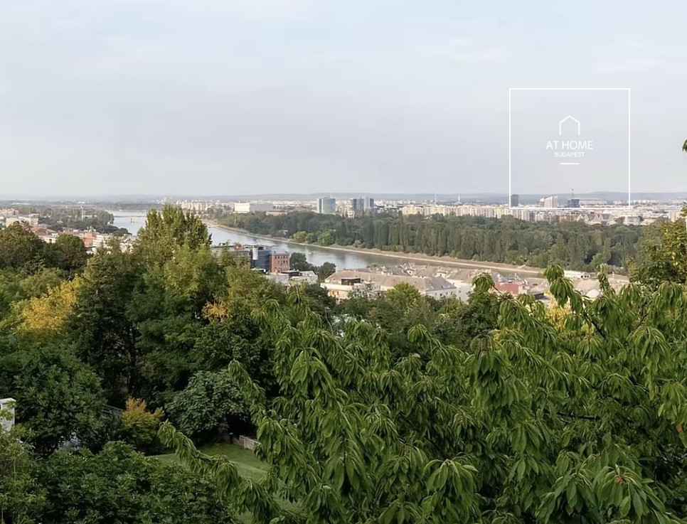 Panorámás műemlékvédelem alatt álló épület II. kerület, Rózsadomb