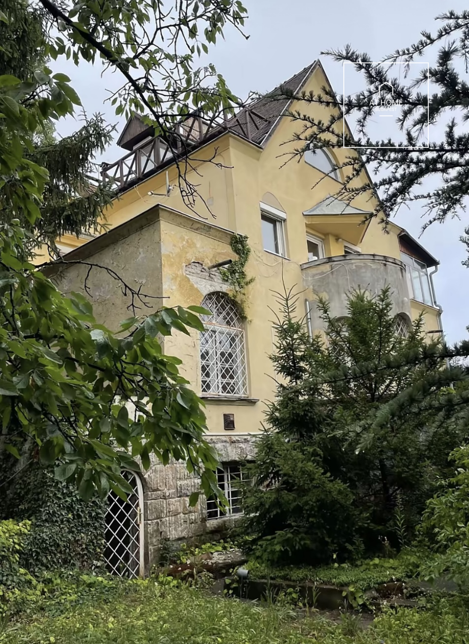 Panoramic listed building in the 2nd district, Rózsadomb