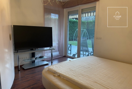 3-bedroom apartment with garden connection Budapest District 12, Mártonhegy