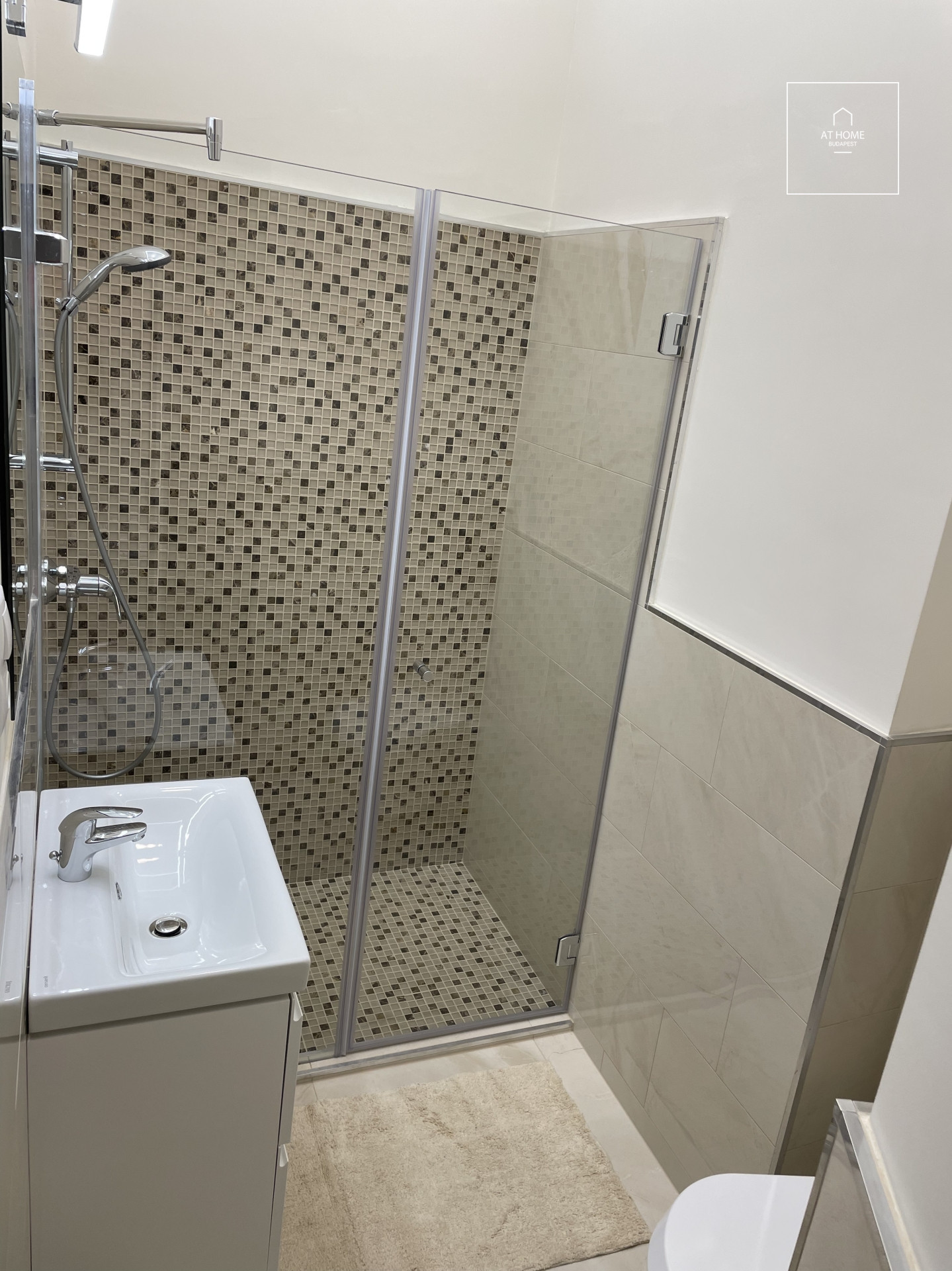 Elegant apartment for rent, Budapest District V, Downtown