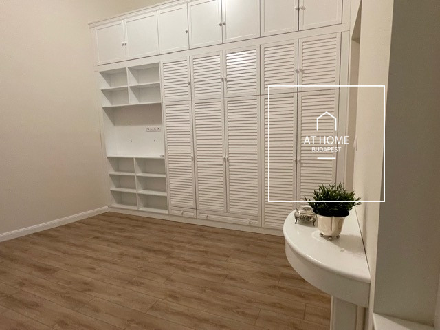 Elegant apartment for rent, Budapest District V, Downtown