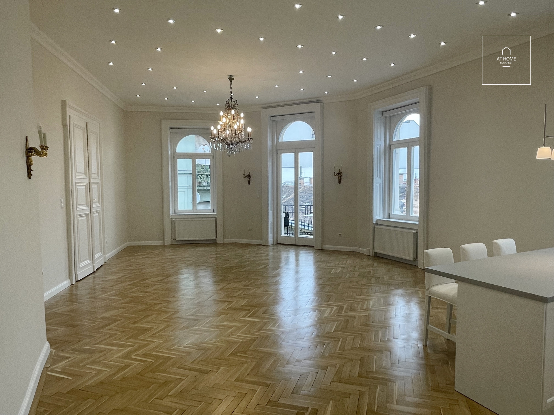 Elegant apartment for rent, Budapest District V, Downtown