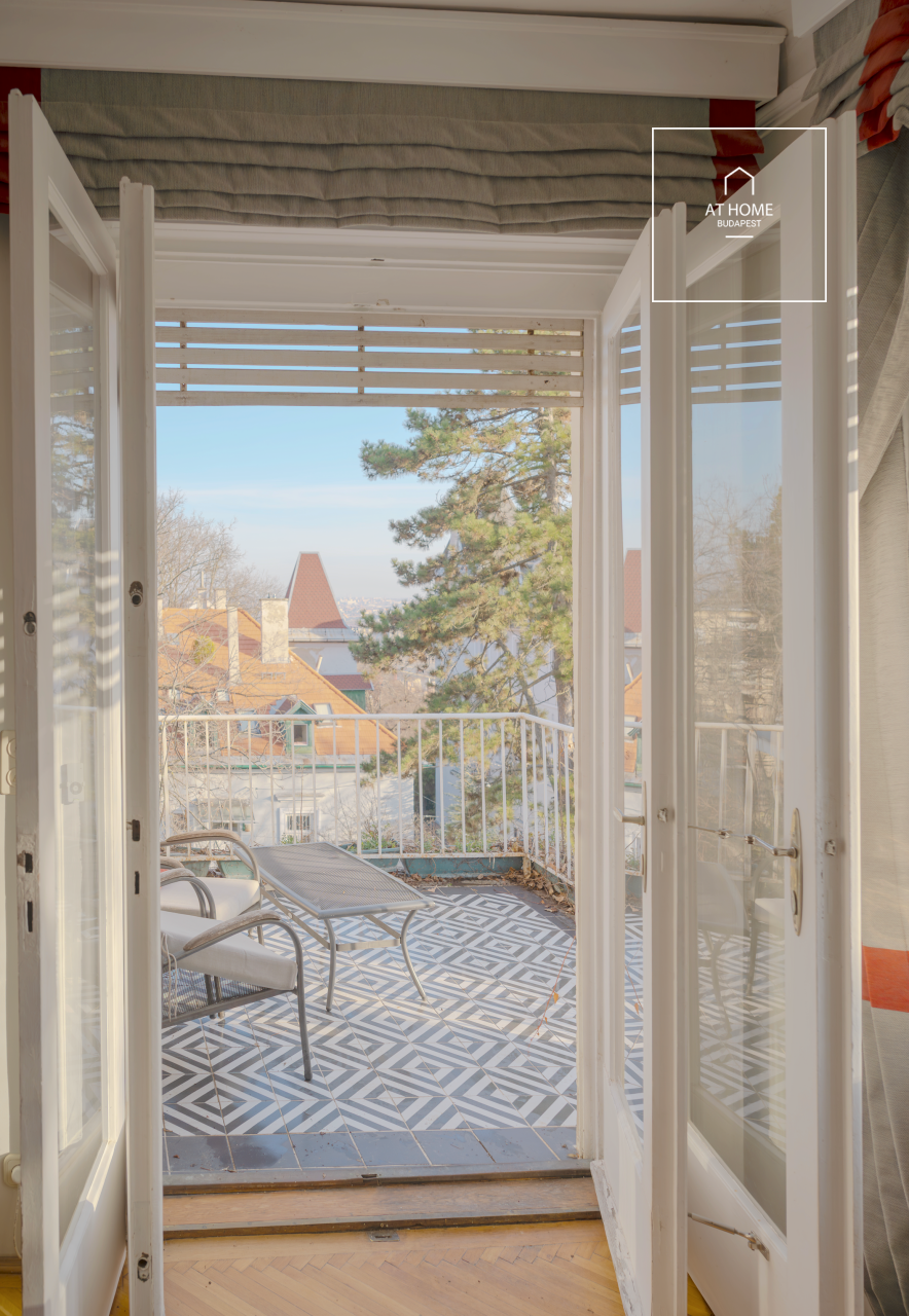 Panoramic 220 sqm Villa Apartment in District II, Rózsadomb