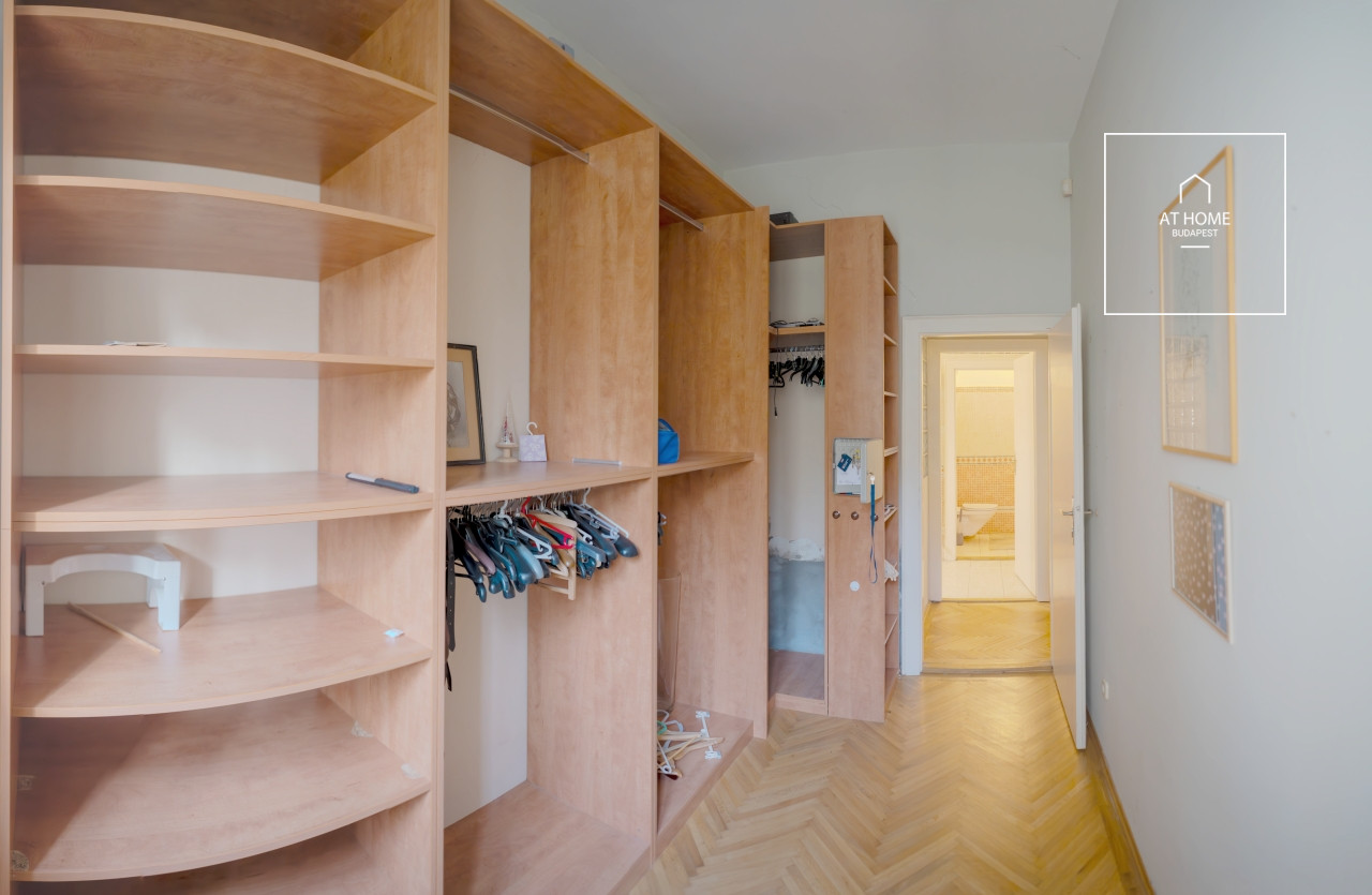 Panoramic 220 sqm Villa Apartment in District II, Rózsadomb