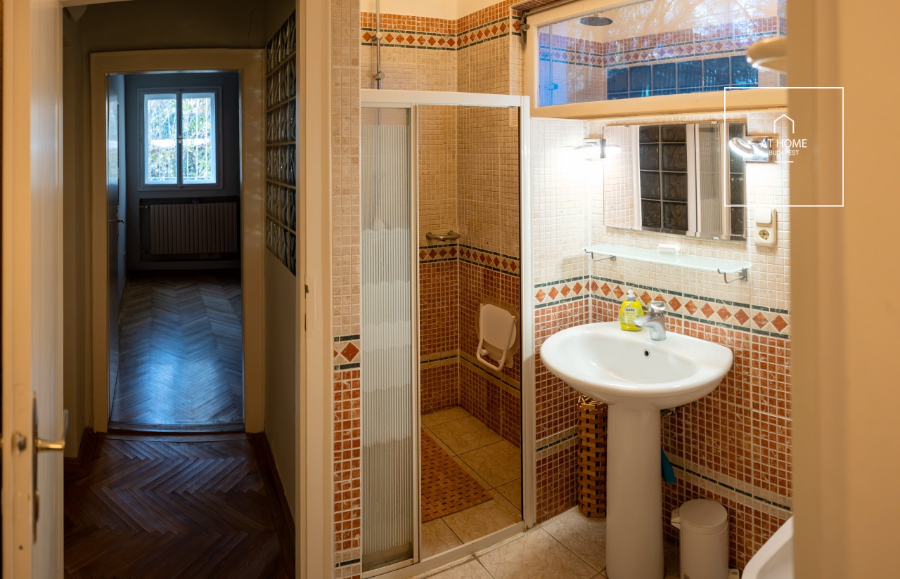 Panoramic 220 sqm Villa Apartment in District II, Rózsadomb