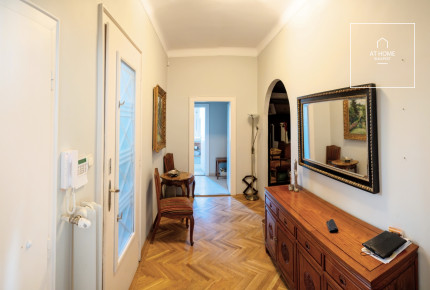 Panoramic 220 sqm Villa Apartment in District II, Rózsadomb
