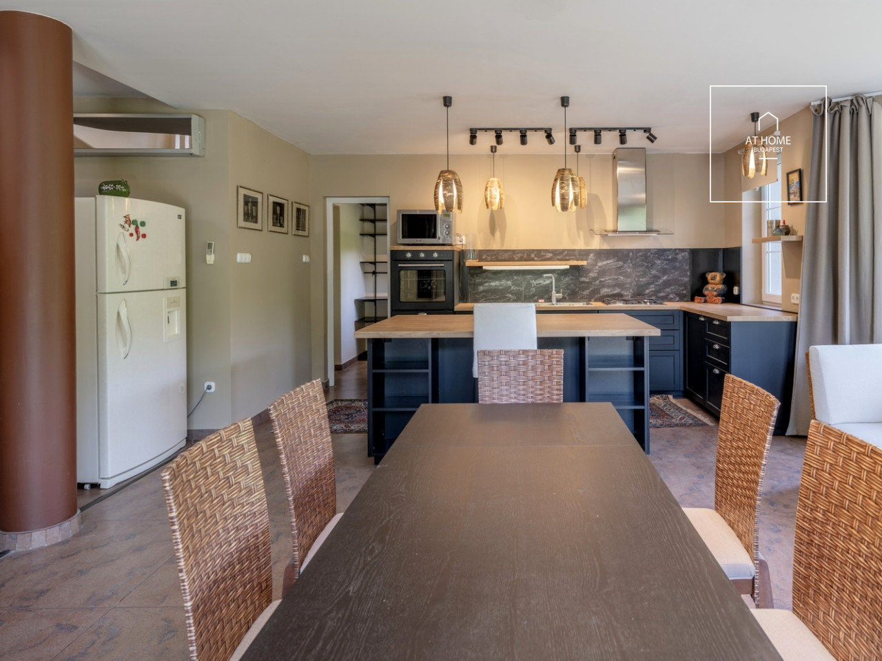 Elegáns Önálló családi ház Budajenőn