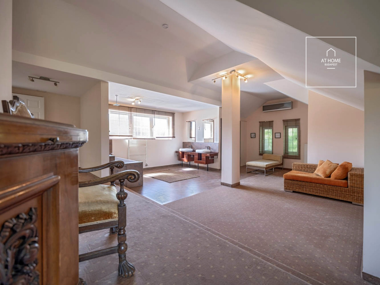 Elegáns Önálló családi ház Budajenőn