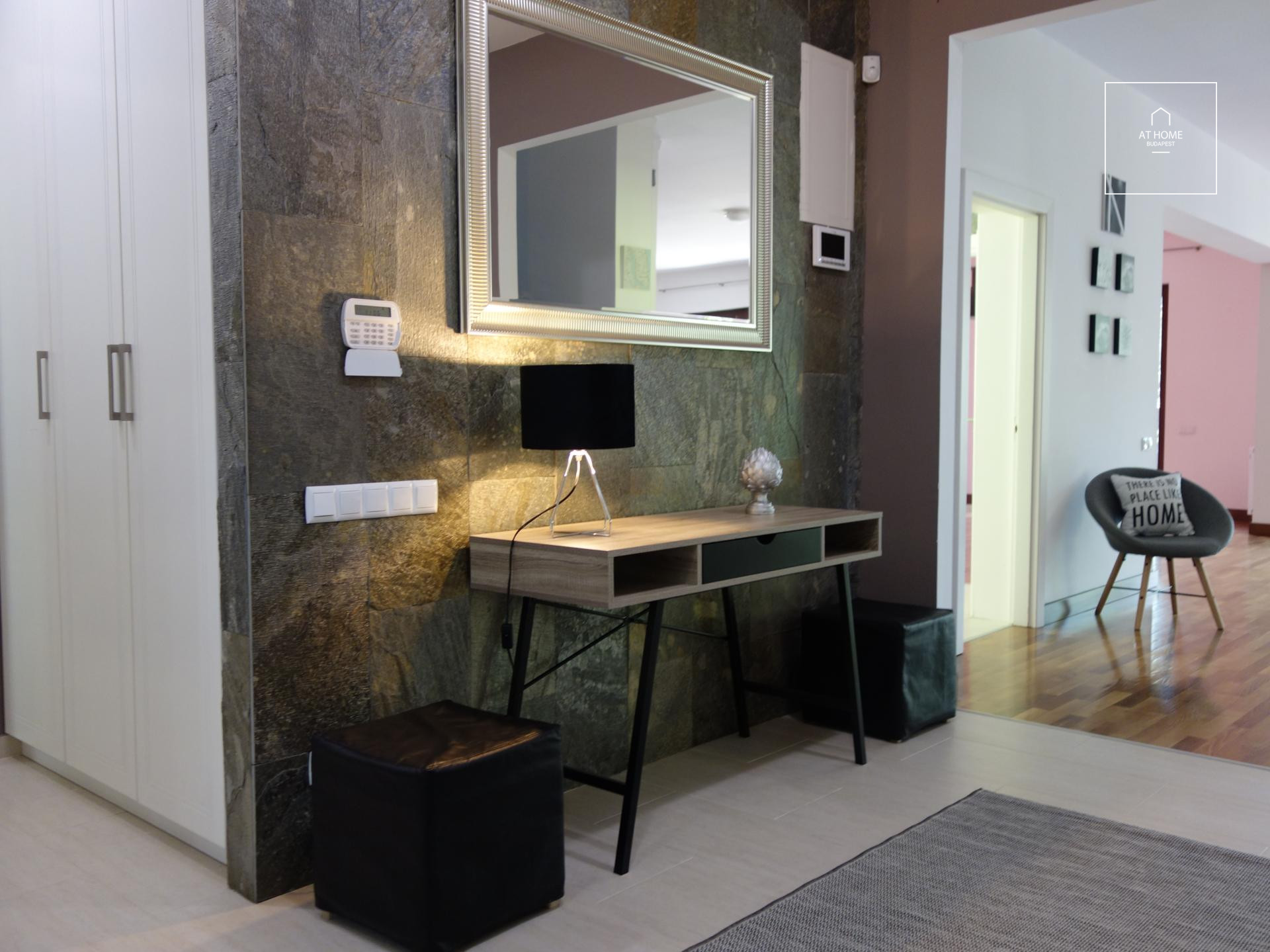 Nice detached house in Budapest in the outskirts of the 2nd district