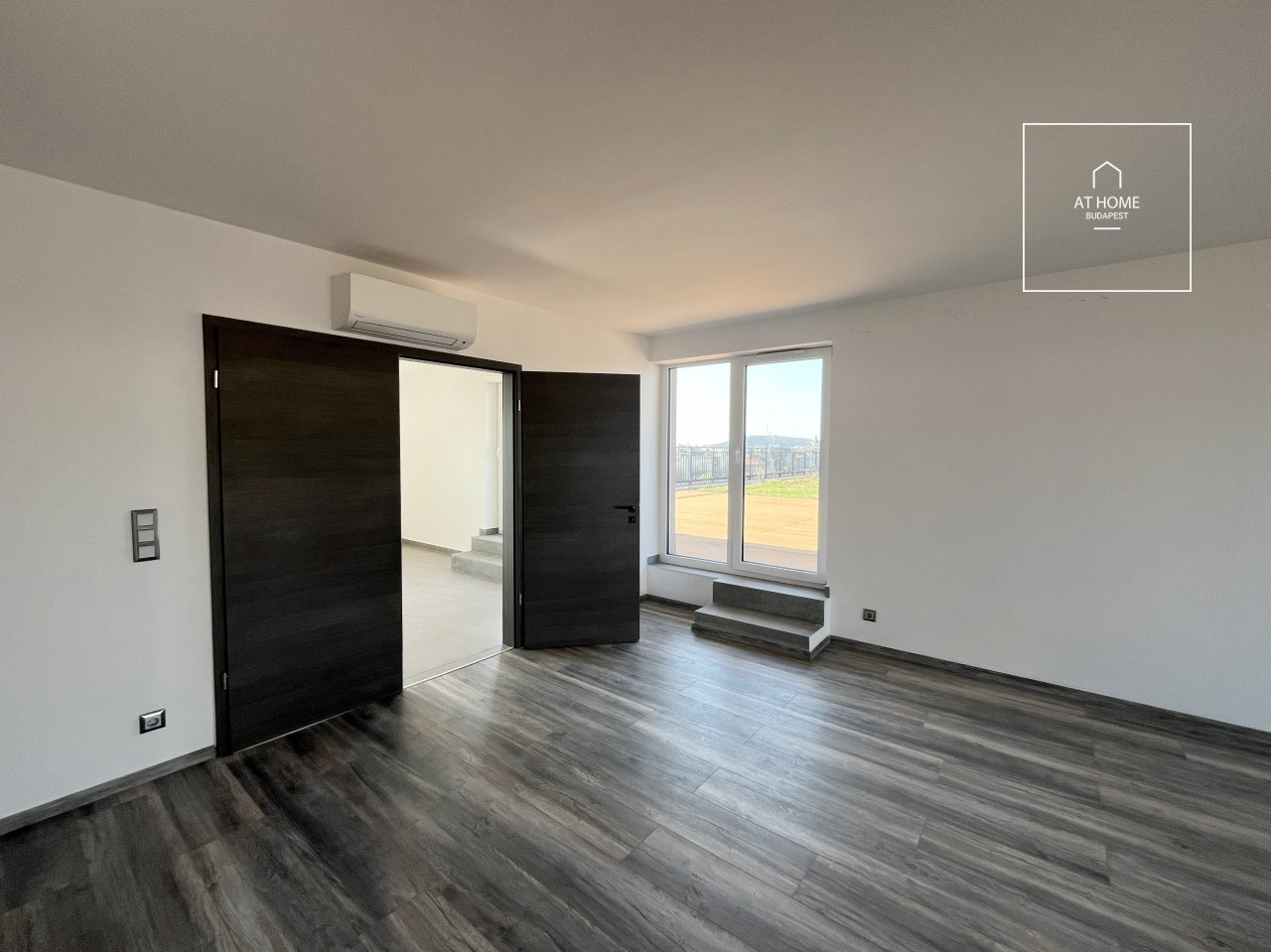 A newly built penthouse apartment for sale in Budapest, District XIII, Lőportárdűlő.