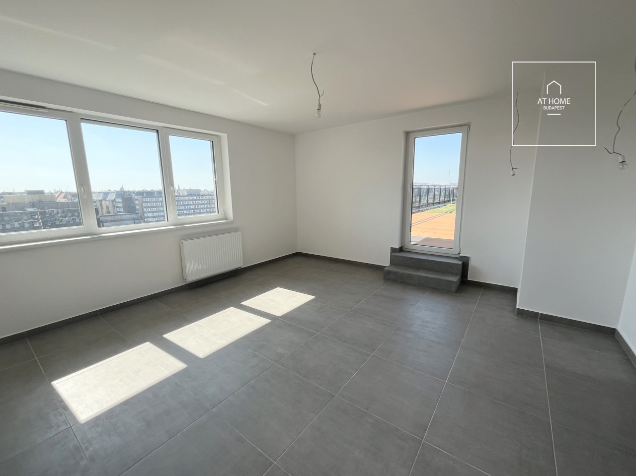 A newly built penthouse apartment for sale in Budapest, District XIII, Lőportárdűlő.