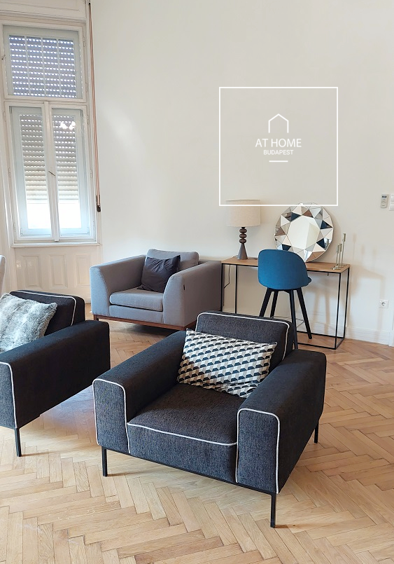 Exlusive 2-Bedroom Apartment with Panoramic view to the Danube for Rent in District V, Lipótváros