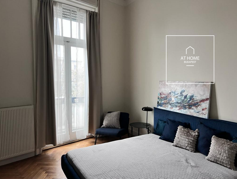 Exlusive 2-Bedroom Apartment with Panoramic view to the Danube for Rent in District V, Lipótváros