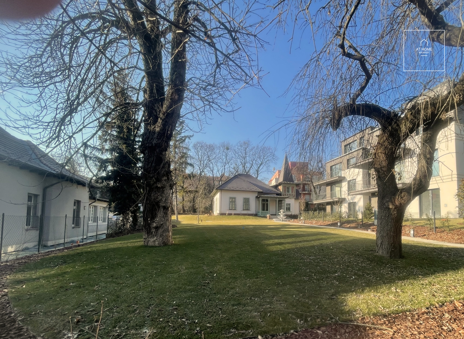 Felújított villaépület a II.kerületben a Rózsadombon