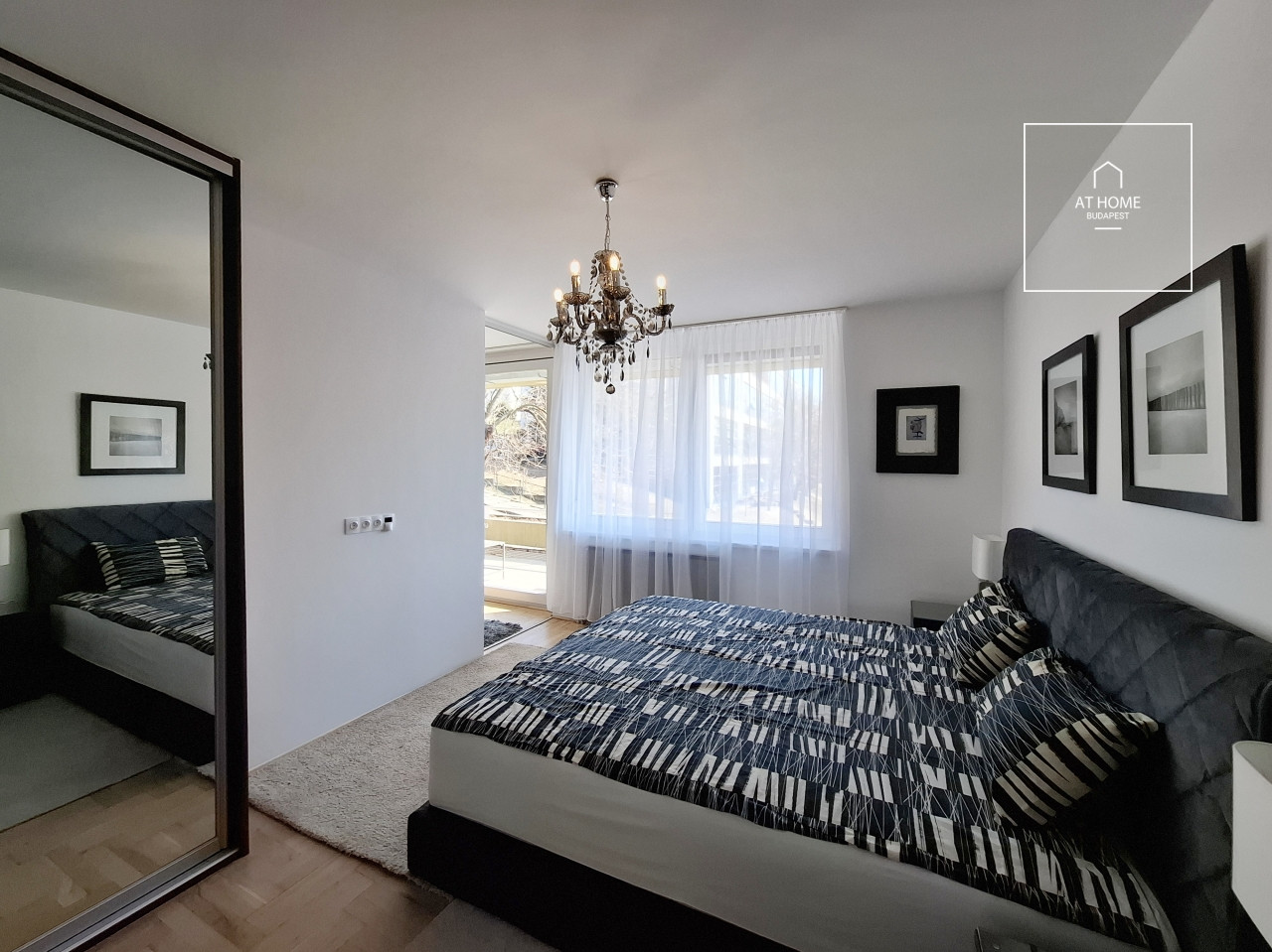 In the 2nd district of Budapest, in Rézmál, 85 sqm apartment with a terrace for rent with a panoramic view of the city.