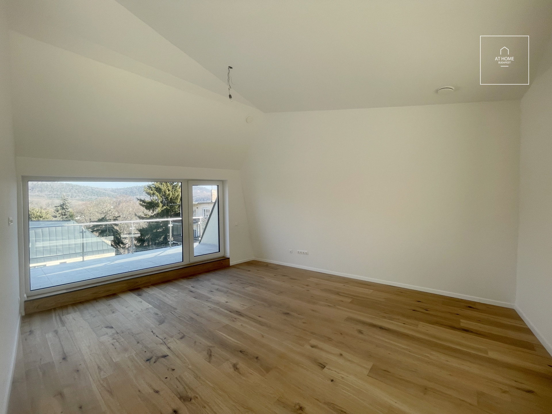 Newly built penthouse apartment in District II, Lipótmező